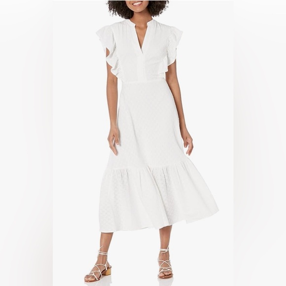 BCBGMaxAzria Dresses & Skirts - BCBGMAXAZRIA Women's Short Ruffle Sleeve Fit and Flare Mini Dress S